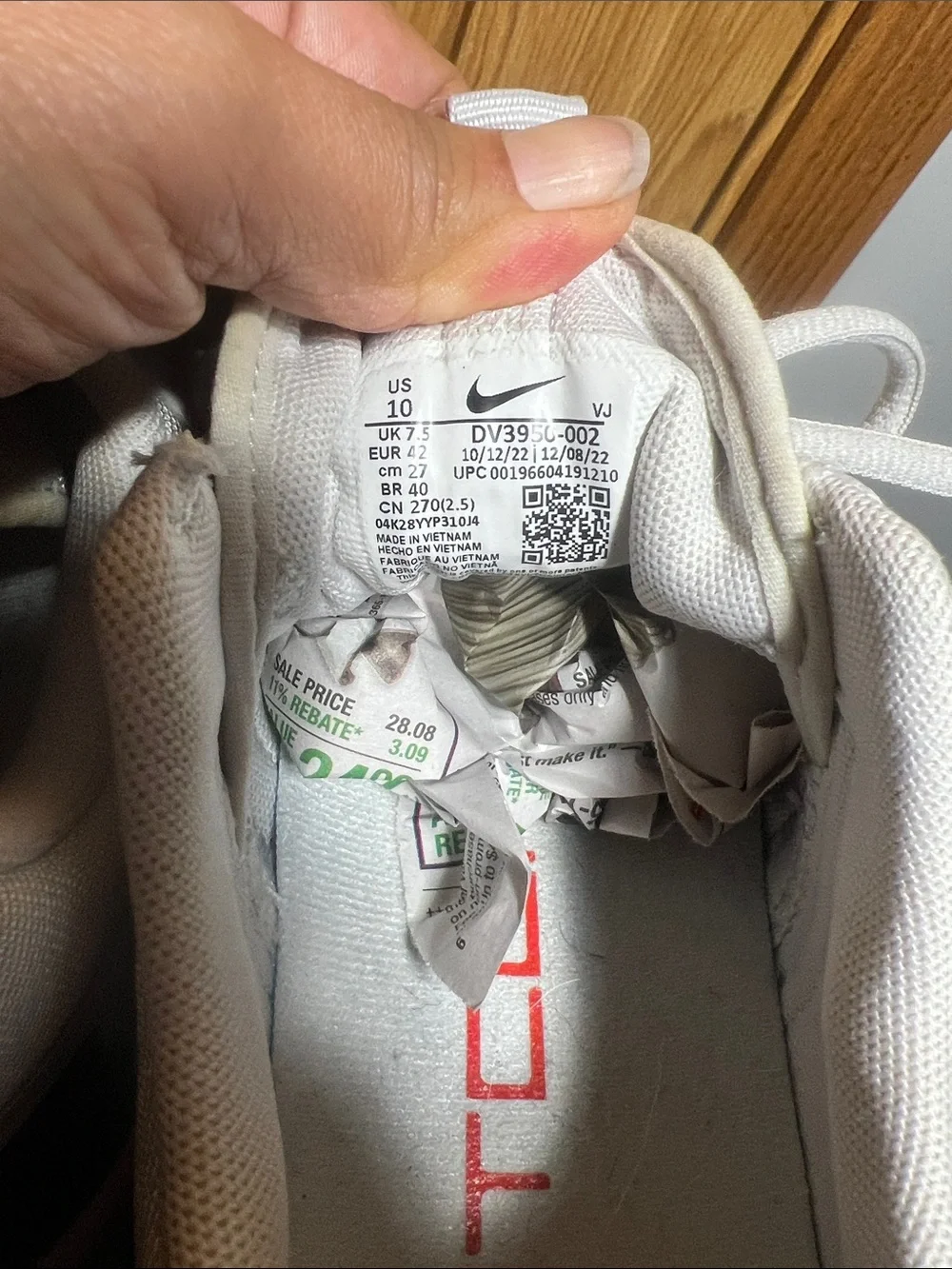 Nike Women's Light Gray and White Training Sneakers